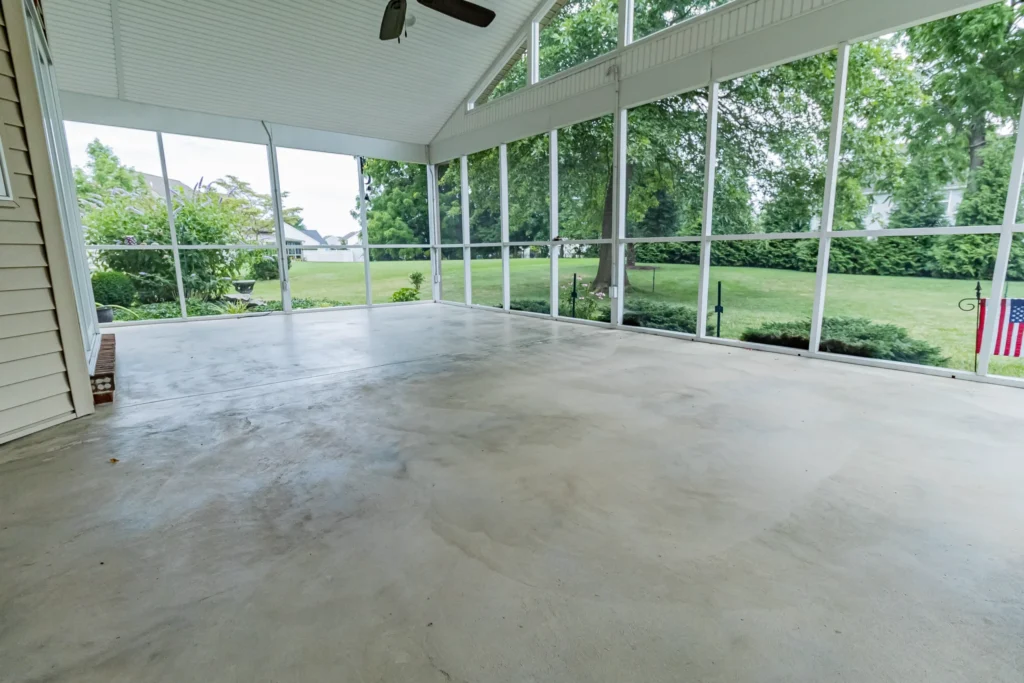 Sunrooms With Concrete Floors in Galveston, TX